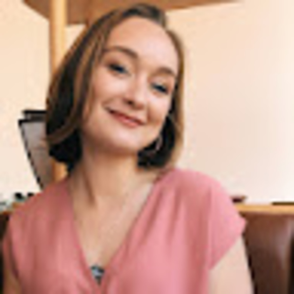 Meet your Posher, Claire